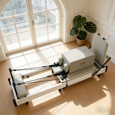 Qualité Matériel en bois pliable de réformateur de Pilates de Logo fait sur commande avec des caractéristiques réglables pour la musculation pour les Studios de Pilates Usine