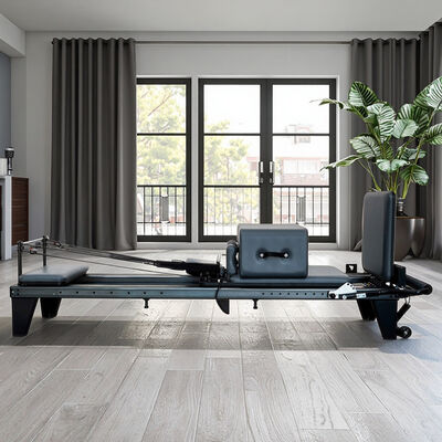 Qualité 2025 Vente à chaud Commercial Infinite Footbar Noir Aluminium Pilates Réformateur Haute visibilité Vente à chaud Usine