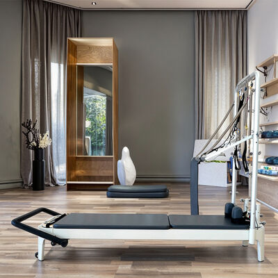 Quality Multifunction Adjustable Metal Tower Aluminum Reformer Pilates Reformer Universal factory