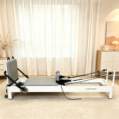 Qualité Prix promotionnel Durable Oak Wood Pilates Reformer Equipement d'entraînement de base avec lit coulissant pour le yoga et le Pilates Usine